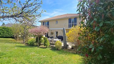 Maison a vendre Divonne-les-Bains 01220 Ain 207 m2 6 pièces 1380000 euros