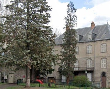 Appartement a vendre Thiers 63300 Puy-de-Dôme 208 m2 8 pièces 79000 euros