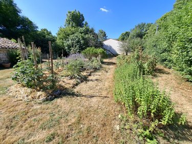 Maison a vendre Nieul-lès-Saintes 17810 Charente-Maritime 223 m2 7 pièces 375000 euros