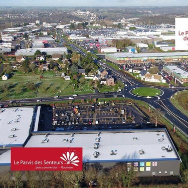 Fonds et murs commerciaux a vendre Pissy-Pôville 76360 Seine-Maritime 2000 m2  1100000 euros