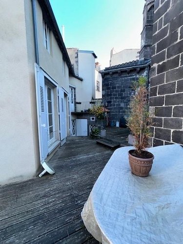 Viager maison Riom 63200 Puy-de-Dôme 320 m2 14 pièces 477750 euros