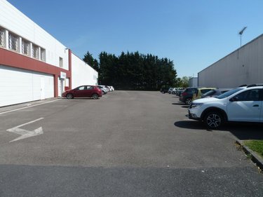 Location fonds et murs commerciaux Cambrai 59400 Nord 232 m2  2170 euros