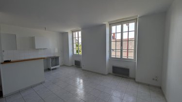 Immeuble a vendre Verrières-en-Anjou 49480 Maine-et-Loire 401 m2  744080 euros