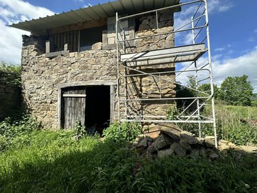 Maison a vendre Saint-Mary-le-Plain 15500 Cantal 249 m2  233200 euros