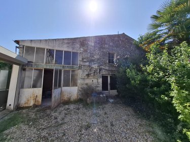 Immeuble a vendre Saintes 17100 Charente-Maritime 174 m2  251808 euros