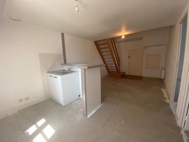 Immeuble a vendre Cherré-Au 72400 Sarthe 81 m2  79500 euros