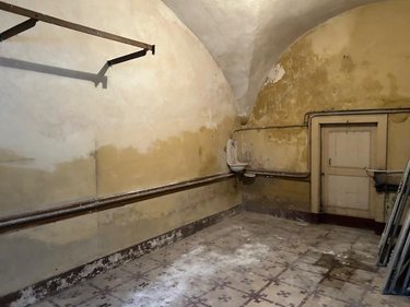 Appartement a vendre Thiers 63300 Puy-de-Dôme 208 m2 8 pièces 79000 euros