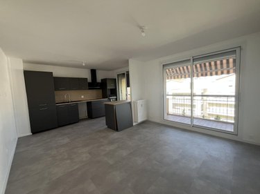Location appartement Bourg-en-Bresse 01000 Ain 64 m2  880 euros