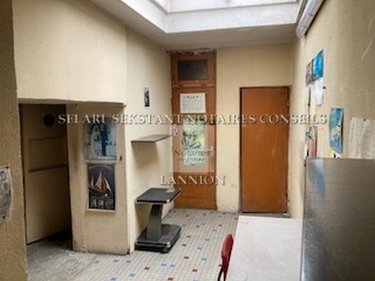 Fonds et murs commerciaux a vendre Lannion 22300 Côtes-d'Armor 146 m2  117500 euros