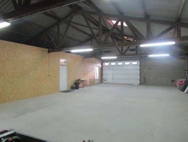 Location fonds et murs commerciaux Le Molay-Littry 14330 Calvados 280 m2  1377 euros