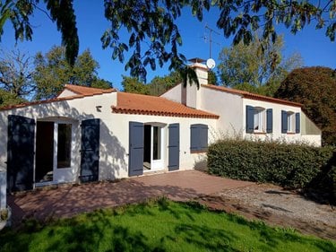 Location maison Commequiers 85220 Vendée 133 m2  1040 euros