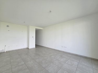 Location appartement Bezannes 51430 Marne 30 m2 1 pièce 590 euros