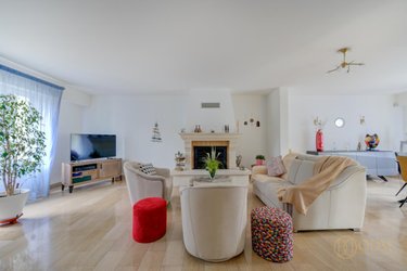 Maison a vendre Luynes 37230 Indre-et-Loire 185 m2 6 pièces 489000 euros