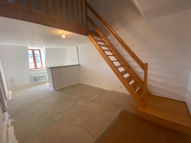 Immeuble a vendre Cherré-Au 72400 Sarthe 81 m2  79500 euros