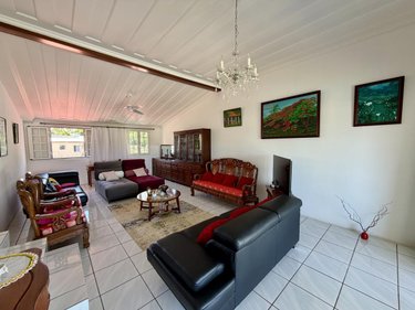 Maison a vendre Saint-Benoît 97470 Réunion 260 m2 7 pièces 366500 euros