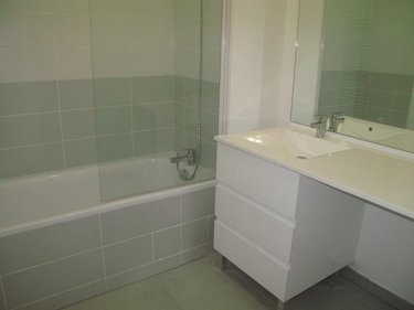 Location appartement Le Petit-Quevilly 76140 Seine-Maritime 55 m2 3 pièces 669 euros
