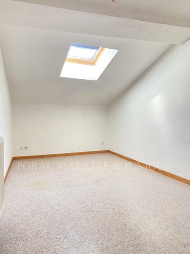Location appartement Saint-Denis-en-Bugey 01500 Ain 31 m2 2 pièces 520 euros