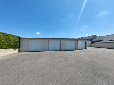 Garage et parking a vendre Cossé-le-Vivien 53230 Mayenne 170 m2  173730 euros