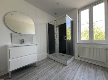 Immeuble a vendre Bourghelles 59830 Nord 162 m2  549000 euros
