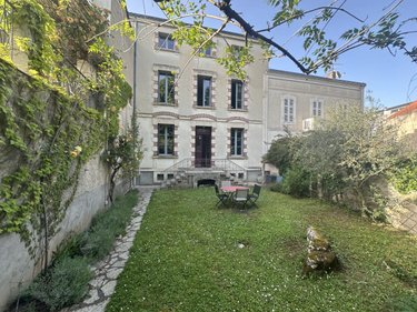 Maison a vendre Cahors 46000 Lot 255 m2  380000 euros
