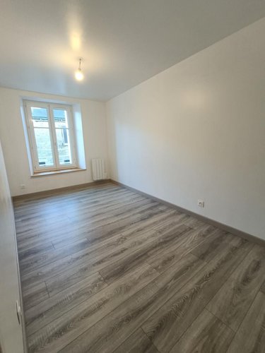 Location maison Plémet 22210 Côtes-d'Armor 75 m2  750 euros