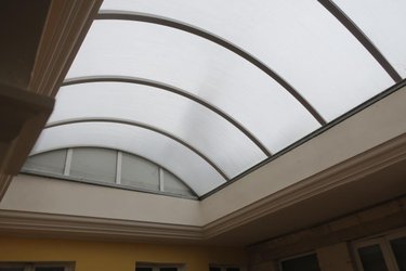 Immeuble a vendre Bourges 18000 Cher 310 m2  374400 euros