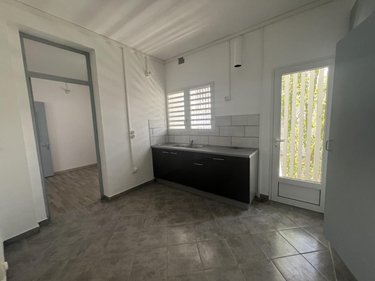 Immeuble a vendre Saint-Pierre 97410 Réunion 260 m2  691950 euros