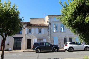 Maison a vendre Saintes 17100 Charente-Maritime 108 m2 3 pièces 146888 euros