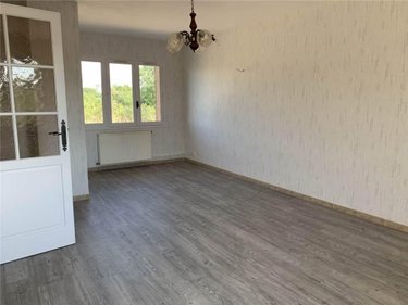 Location appartement Mézériat 01660 Ain 87 m2 4 pièces 700 euros