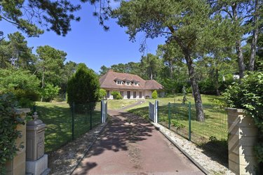 Maison a vendre Cucq 62780 Pas-de-Calais 226 m2 14 pièces 1300000 euros