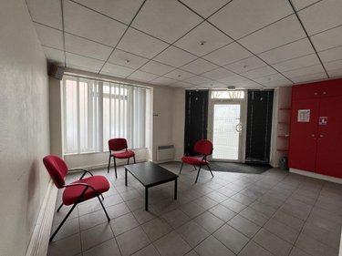 Fonds et murs commerciaux a vendre Lorient 56100 Morbihan 95 m2  246035 euros