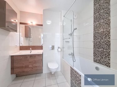 Location appartement Ferney-Voltaire 01210 Ain 87 m2 4 pièces 2470 euros