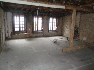 Fonds et murs commerciaux a vendre Auchel 62260 Pas-de-Calais 135 m2  65500 euros