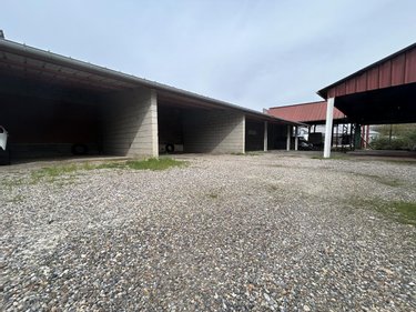 Garage et parking a vendre Corbie 80800 Somme 856 m2  125000 euros