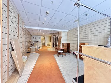 Fonds et murs commerciaux a vendre Sainte-Maure-de-Touraine 37800 Indre-et-Loire 180 m2  235500 euros