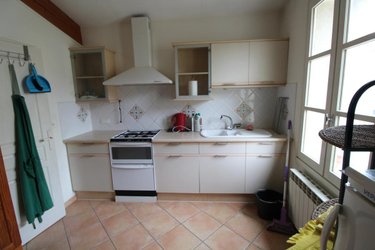 Maison a vendre Saintes 17100 Charente-Maritime 199 m2 5 pièces 262300 euros