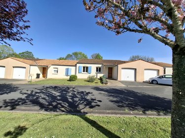 Maison a vendre Saintes 17100 Charente-Maritime 103 m2 4 pièces 251808 euros