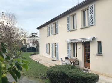 Immeuble a vendre Maisons-Laffitte 78600 Yvelines 103 m2  930000 euros