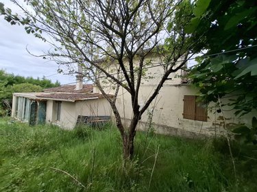 Maison a vendre Saintes 17100 Charente-Maritime 101 m2 4 pièces 85000 euros