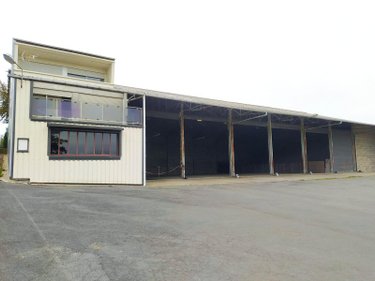 Fonds et murs commerciaux a vendre Tinchebray Bocage 61800 Orne 75 m2  205000 euros