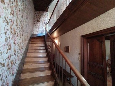 Immeuble a vendre Maurs 15600 Cantal 164 m2  147000 euros