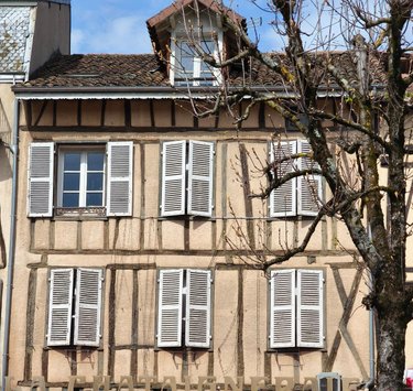 Immeuble a vendre Maurs 15600 Cantal 164 m2  178500 euros