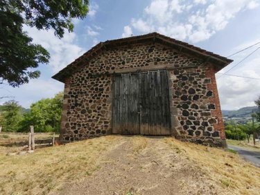 Maison a vendre Vézac 15130 Cantal 170 m2  74200 euros