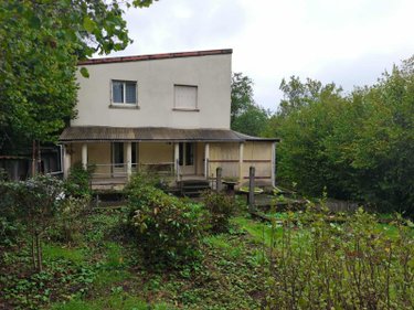 Maison a vendre Roannes-Saint-Mary 15220 Cantal 159 m2 7 pièces 95400 euros