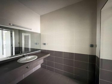 Fonds et murs commerciaux a vendre Bricquebec-en-Cotentin 50260 Manche 266 m2  220800 euros