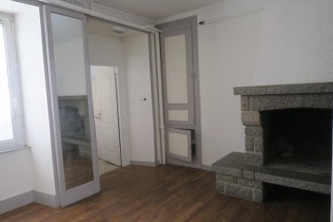 Location fonds et murs commerciaux Bricquebec-en-Cotentin 50260 Manche 89 m2  910 euros