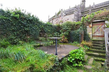 Immeuble a vendre Locronan 29180 Finistère 150 m2  401300 euros