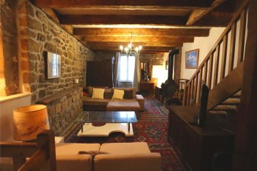 Immeuble a vendre Locronan 29180 Finistère 150 m2  401300 euros