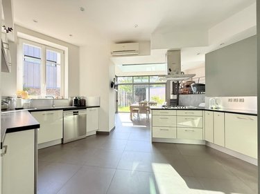 Maison a vendre Rennes 35000 Ille-et-Vilaine 229 m2 9 pièces 1349900 euros