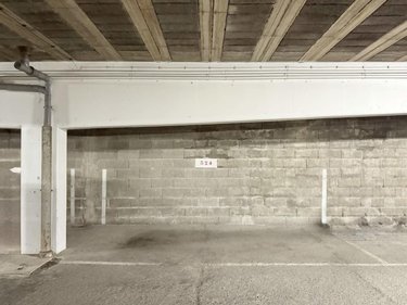 Garage et parking a vendre Rennes 35000 Ille-et-Vilaine  21000 euros